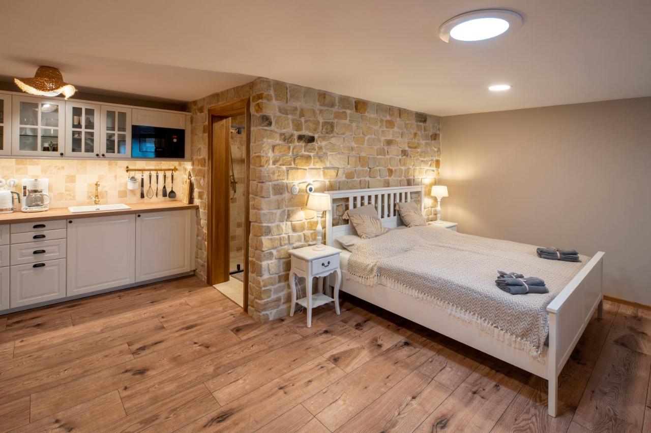 Prague West - Studio Chyne Terrace Ngoại thất bức ảnh
