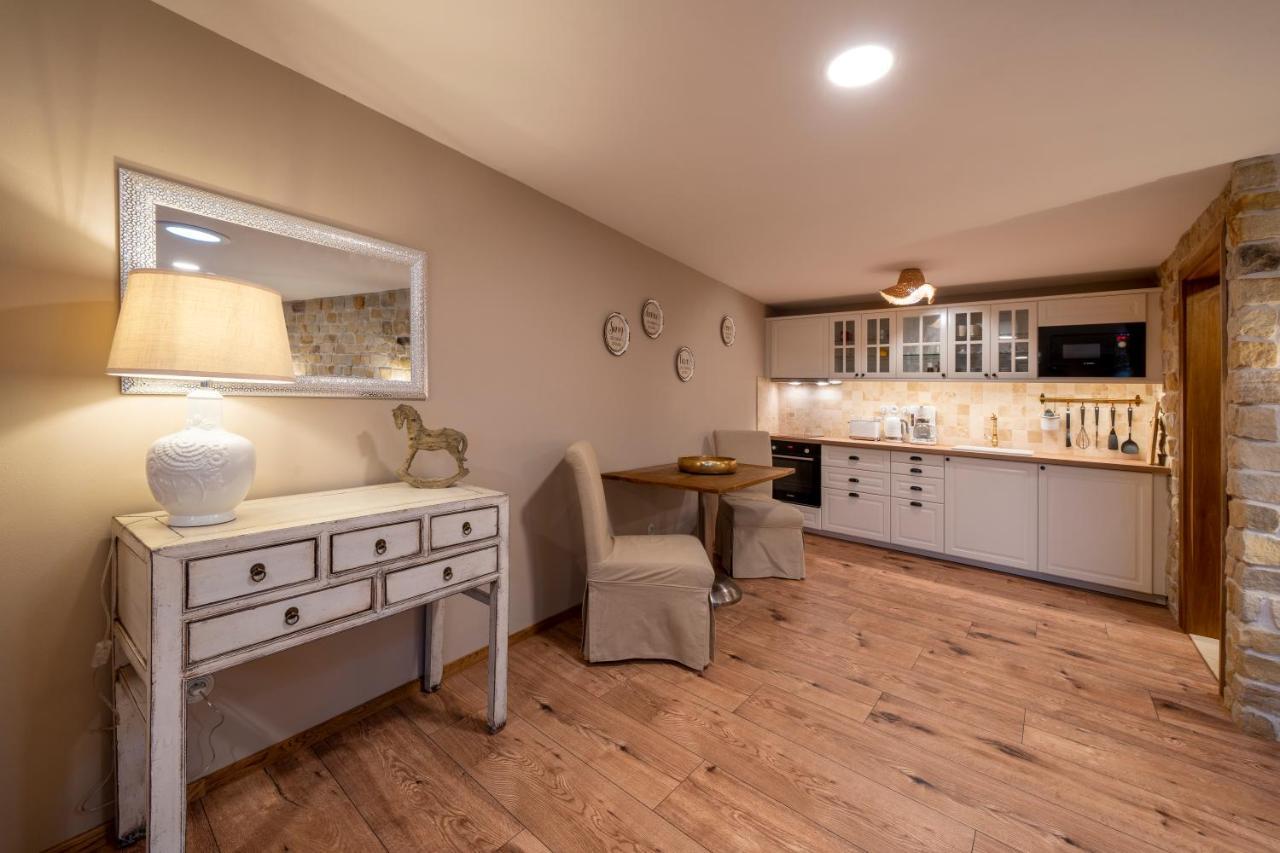 Prague West - Studio Chyne Terrace Ngoại thất bức ảnh